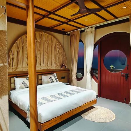 Hotel Himalayan Hobbit House à Almora Extérieur photo